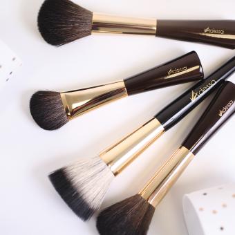 Adessa Make-up powder brush "Visagist" 